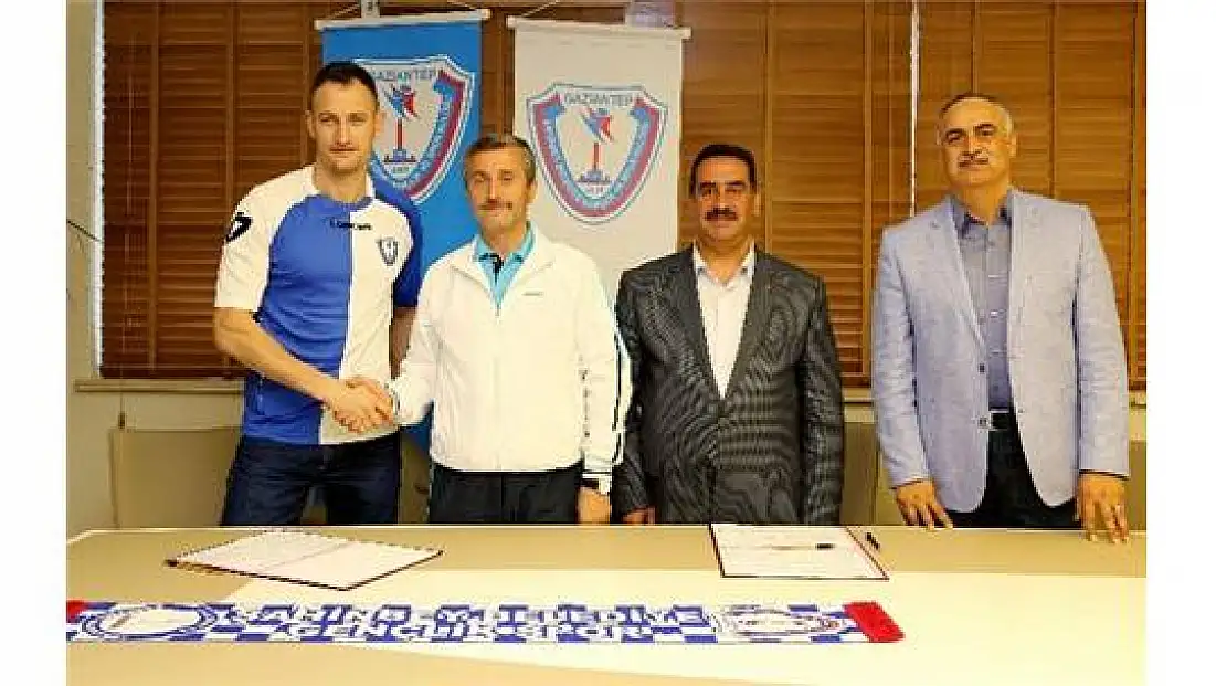 Şahinbey,Turgay Doğan'ı Aldı!