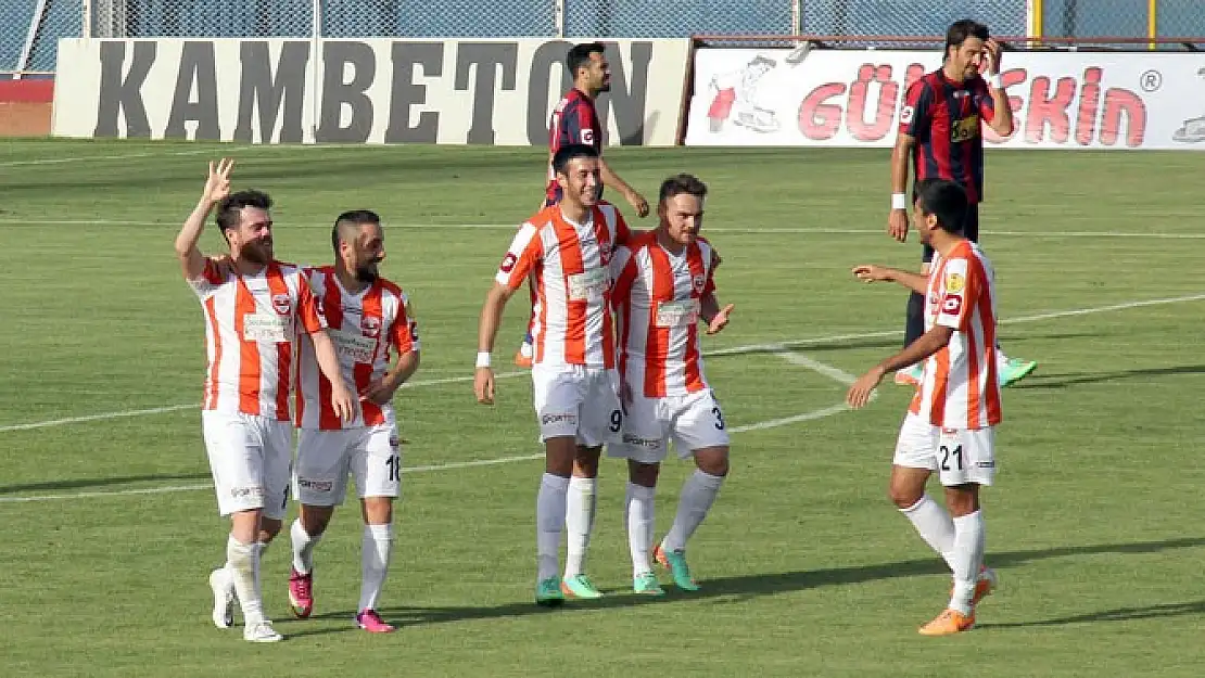 Adanaspor,Komşusunu Üzdü!