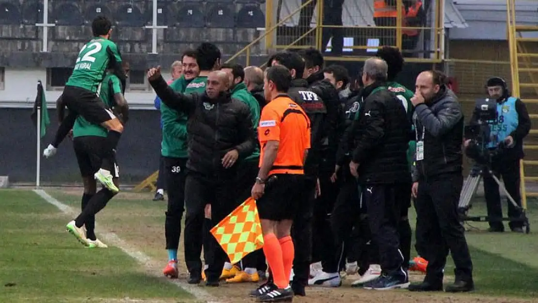 Akhisar,13 Hafta Sonra Galip!