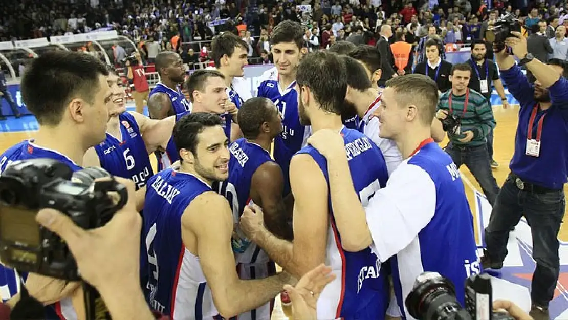 Anadolu Efes,Son Saniyede Yıktı!