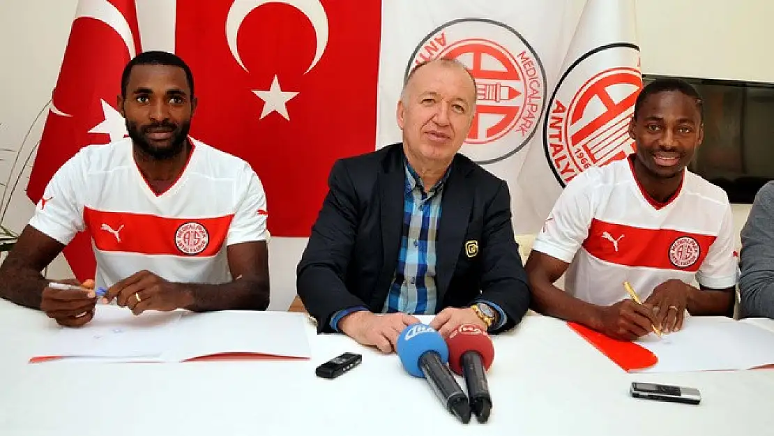 M.Antalyaspor Yenilerine İmza Attırdı!