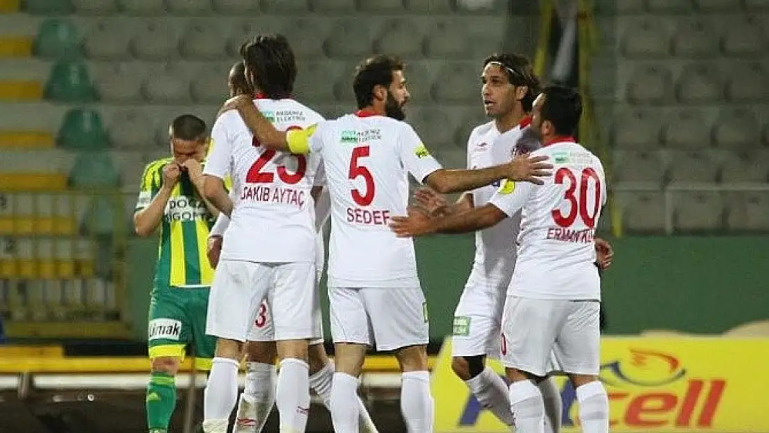 Antalya 90'da Üç Puanı Aldı!
