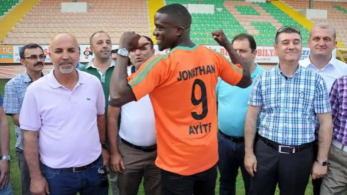 Alanyaspor,Milli Oyuncuyu Kaptı!