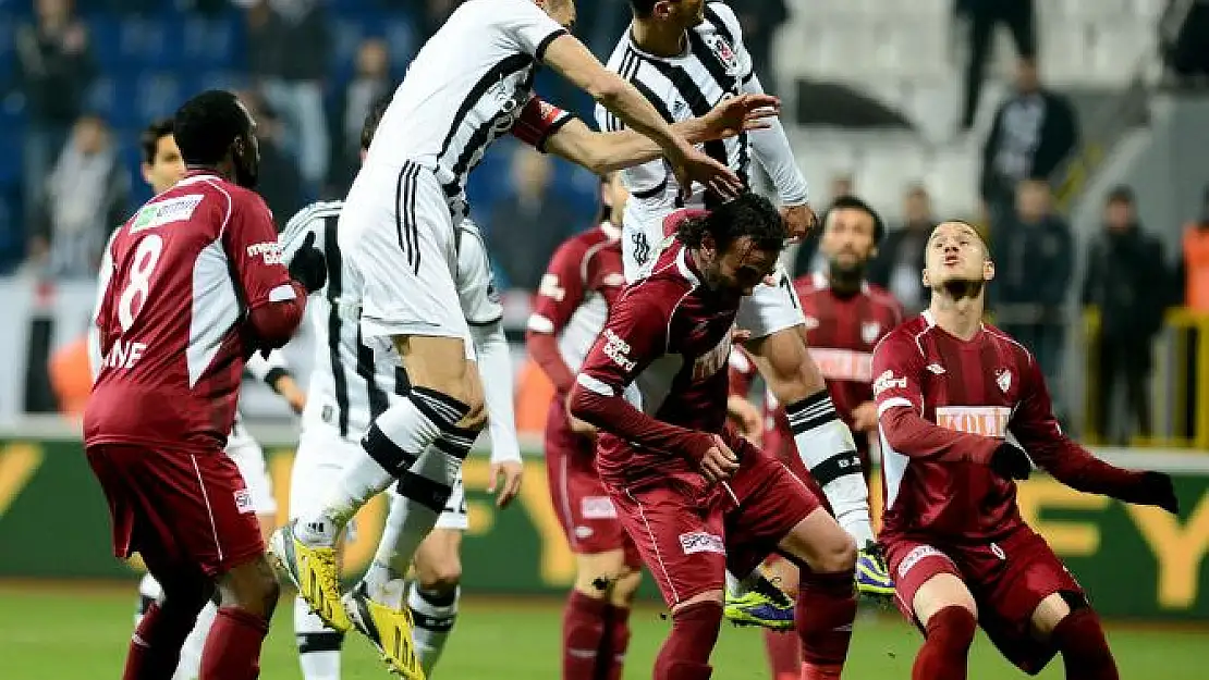 Kartal Gakgoş'a Acımadı!