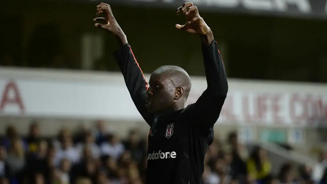 Demba Ba,İstanbul'a Geliyor!