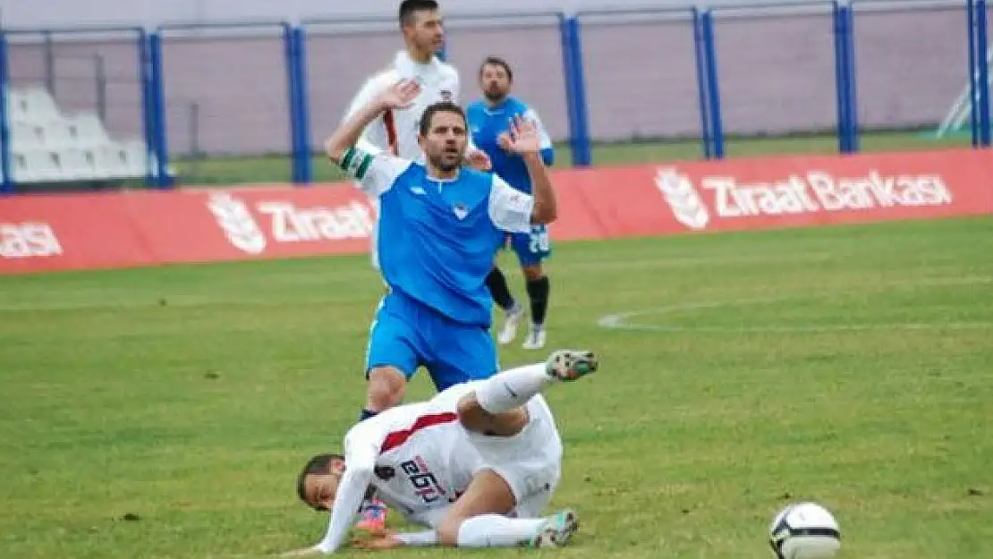 Futbol Onu Bırakmadı!