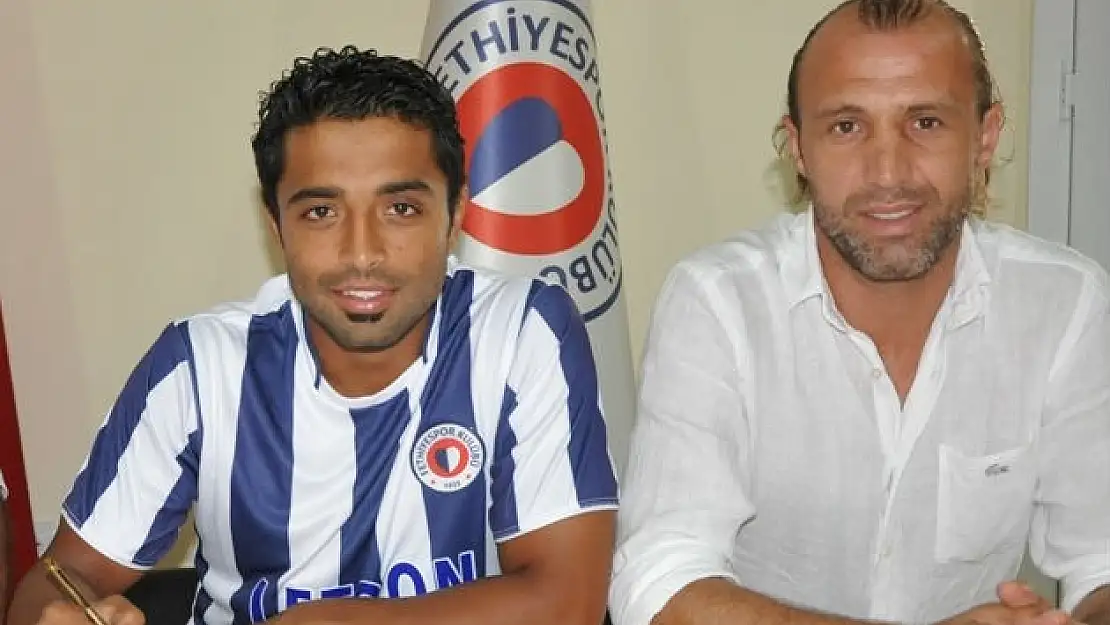 Fethiyespor'a Yeni Sağ Bek!