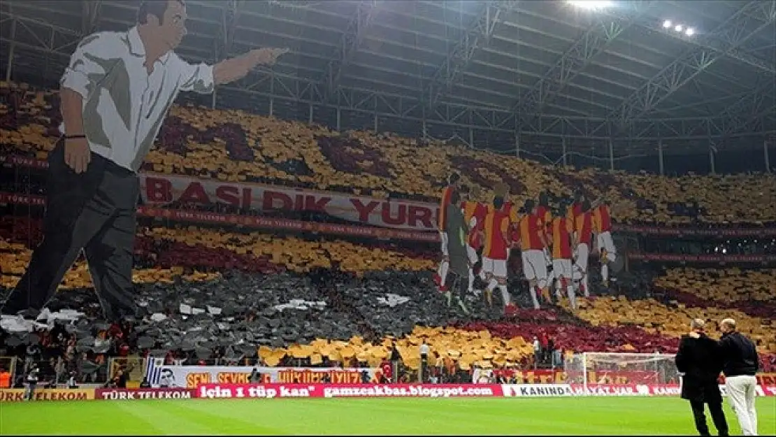 Terim 1 Yıl Sonra TT Arena'da!