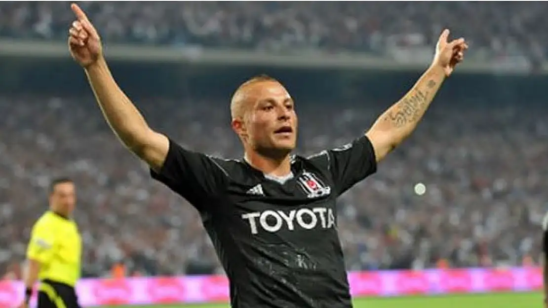 Gökhan Töre İçin Savaşıyorlar!