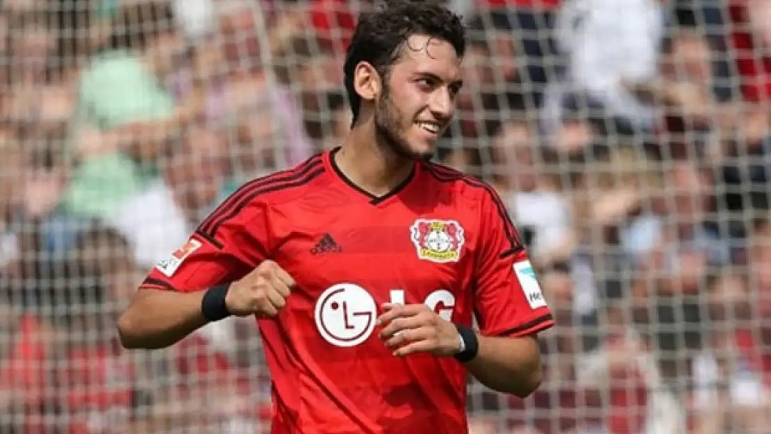 Hakan Çalhanoğlu,İmzayı Attı!