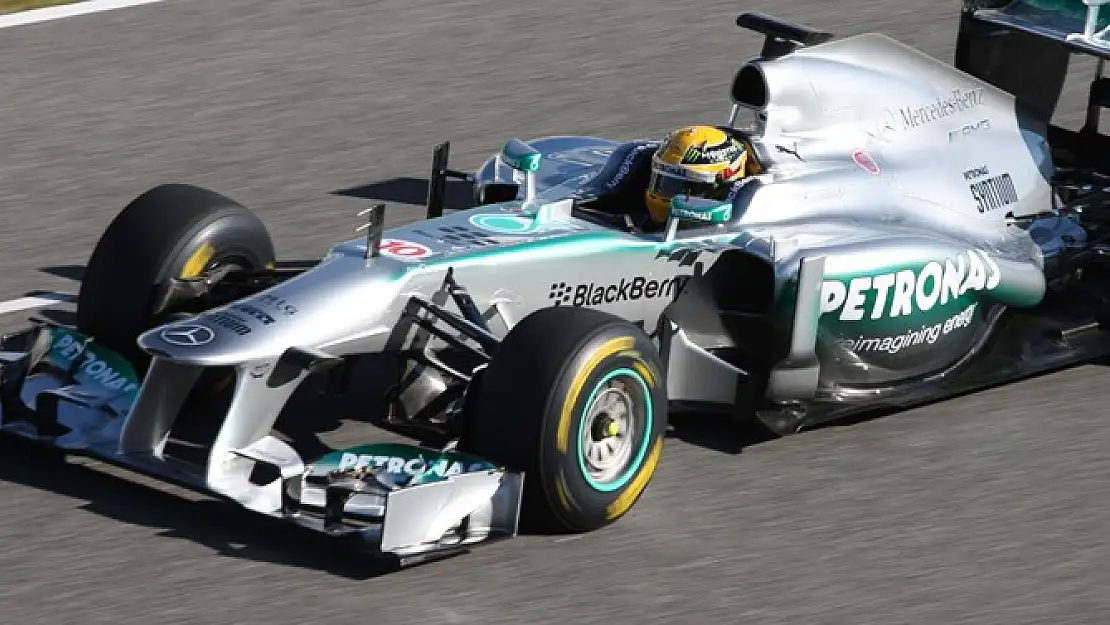 Hamilton,İlk Cepte!