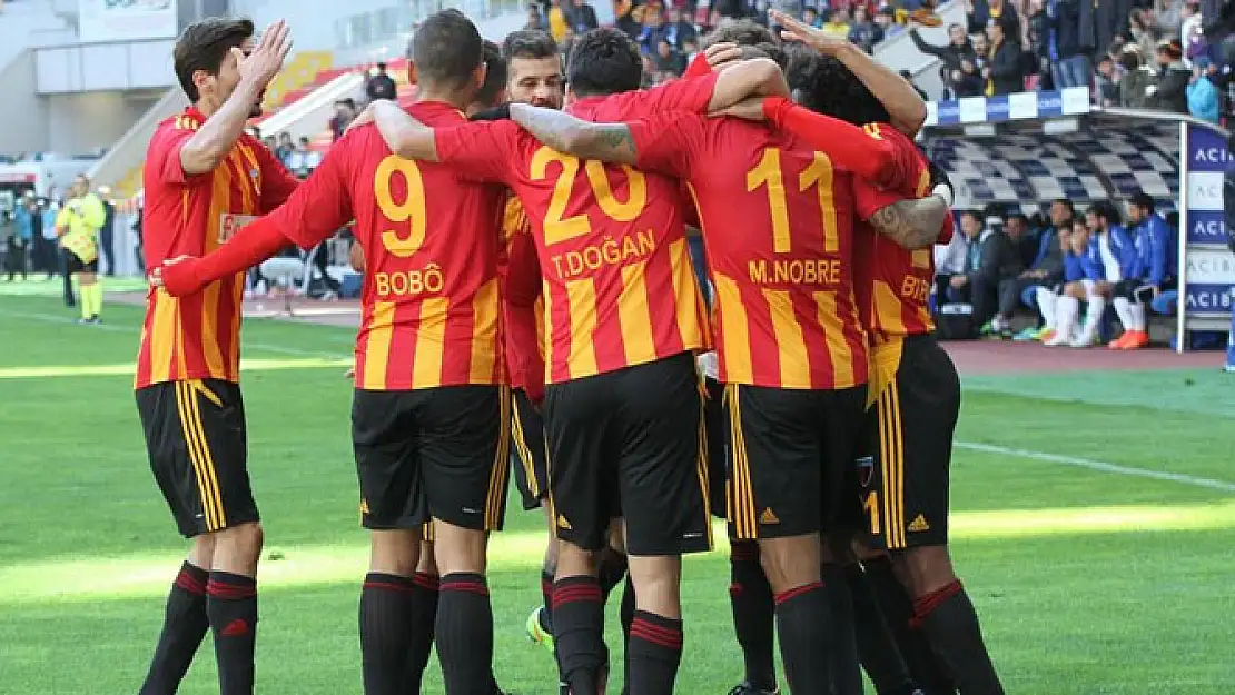 Kayseri'de Beşi Bir Yerde!