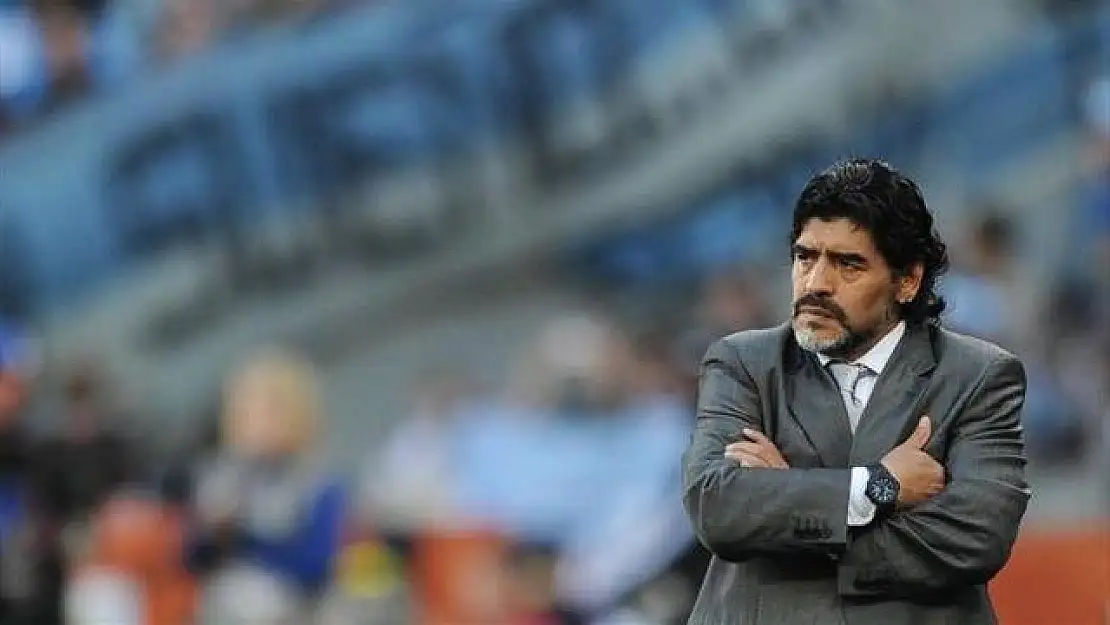 Maradona'dan Sürpriz Karar!