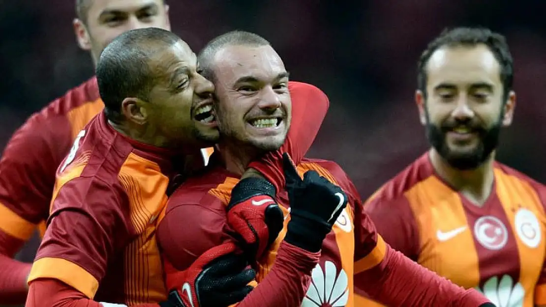 Cimbom'a İlk Yarı Yetti!