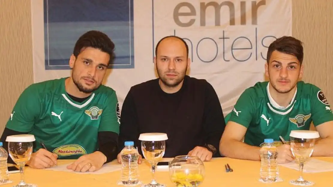 Akhisar,Transferde Durmuyor!