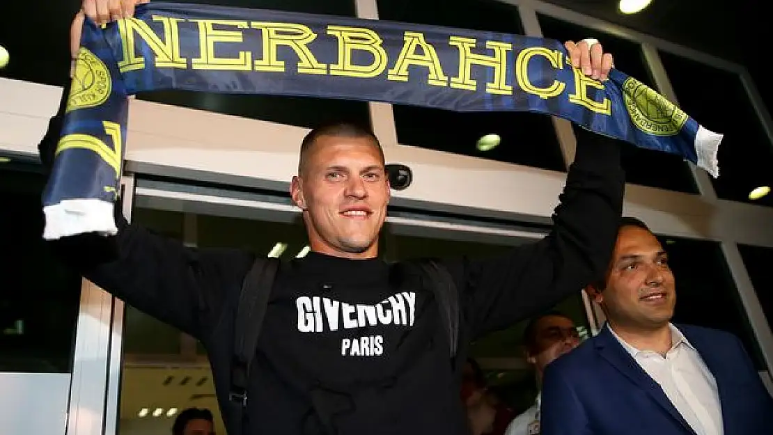 Skrtel,İstanbul'da!