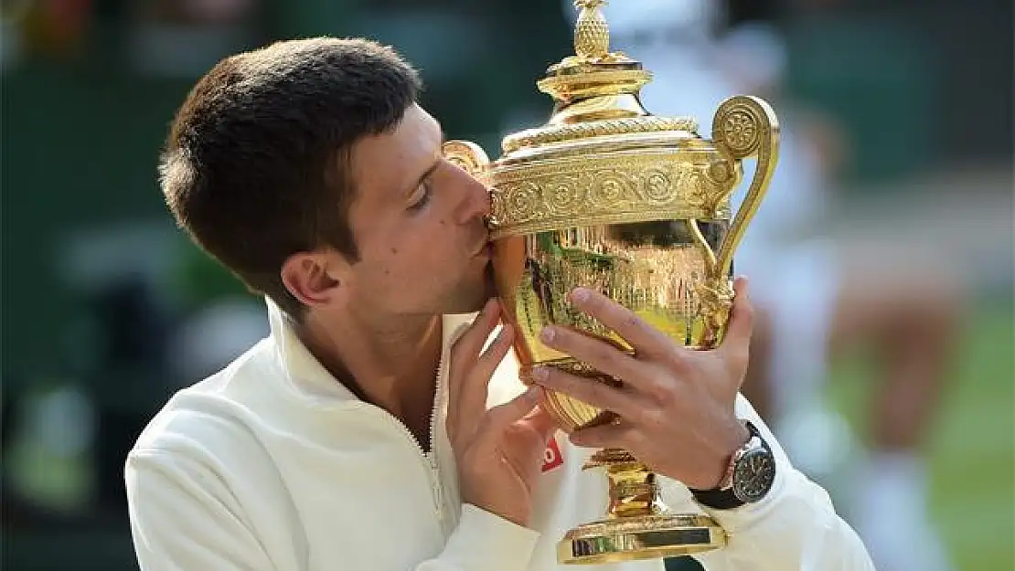 Wimbledon'da Şampiyon Djokovic!