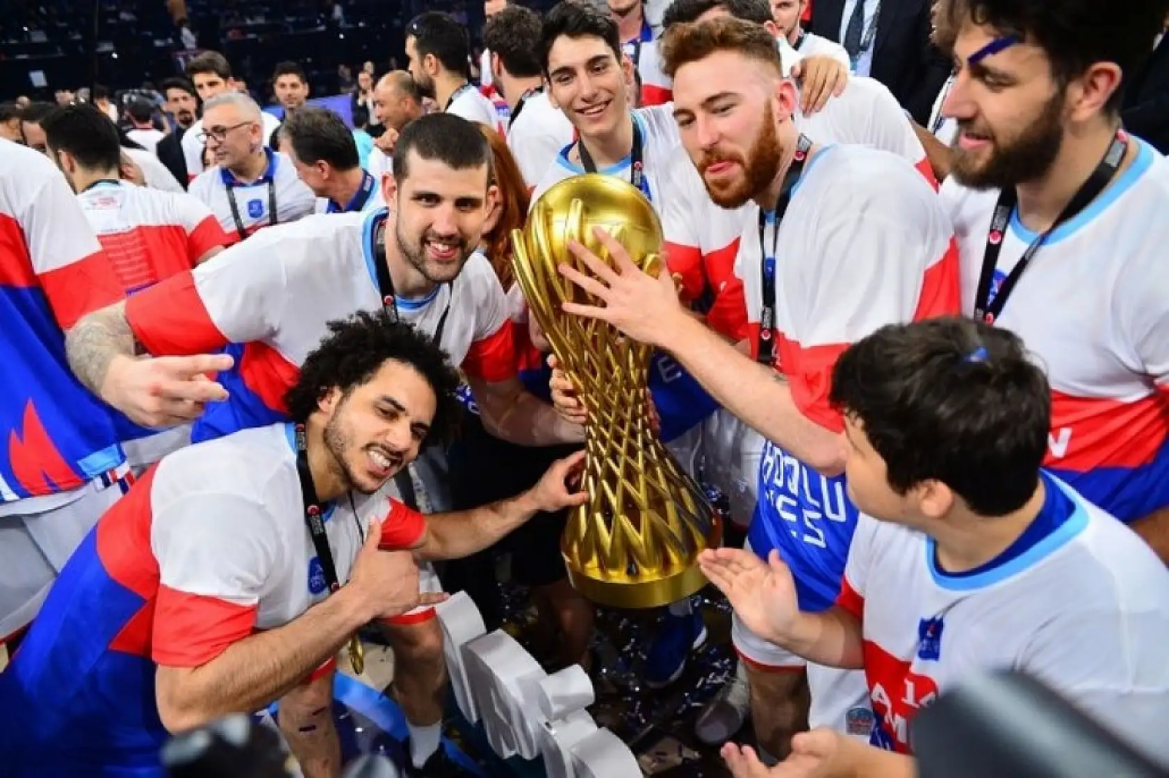 Şampiyon Anadolu Efes!