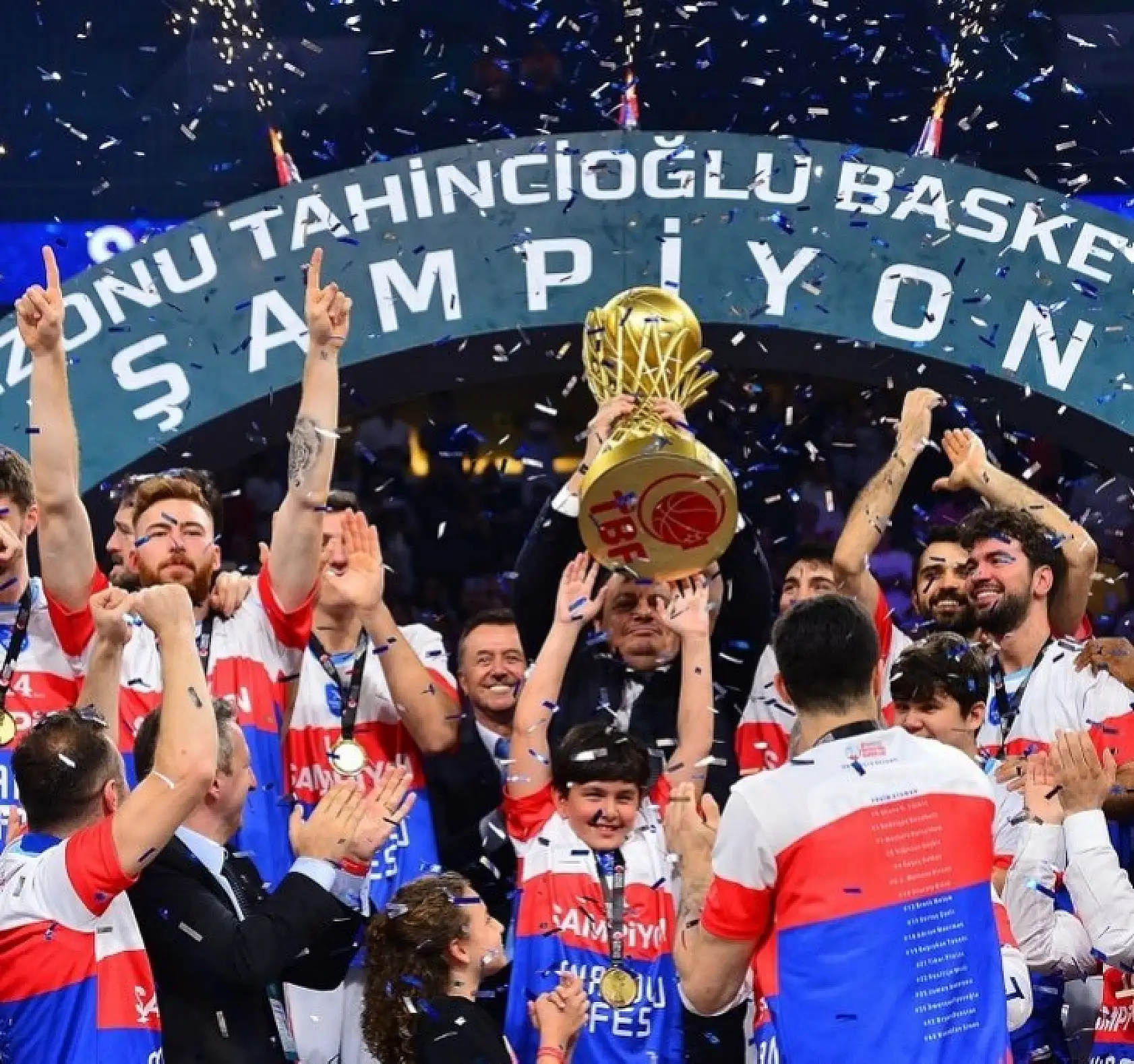 Şampiyon Anadolu Efes!