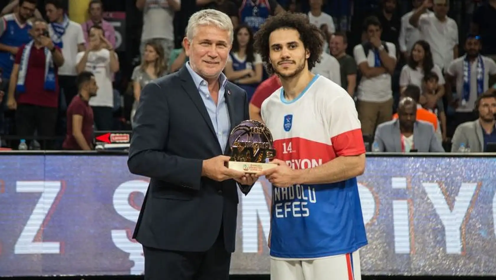 Şampiyon Anadolu Efes!