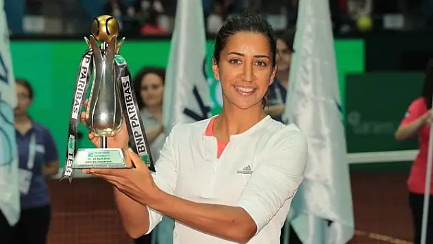 Çağla, Tarih Yazdı!