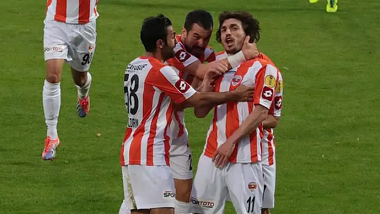 Adana 3 Puanı 3 Golle Aldı!