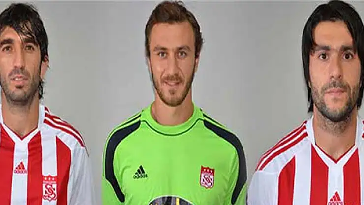 Sivasspor,3 Yiğido'ya İmza Attırdı!