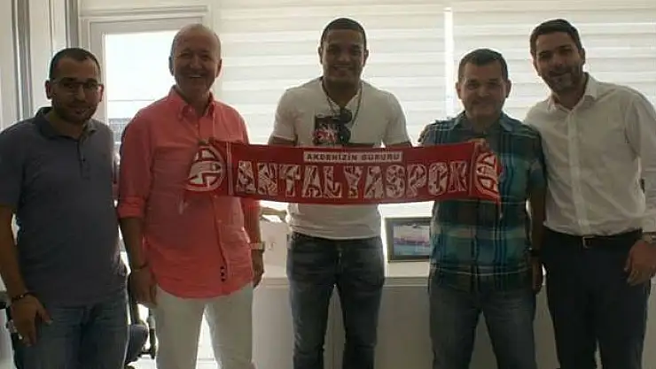 Antalyaspor Vederson'u Aldı!