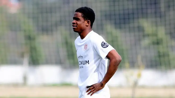 Antalyaspor'da 2. İmza!