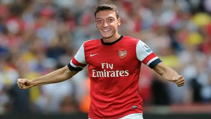 Arsenal Mesut Oldu!