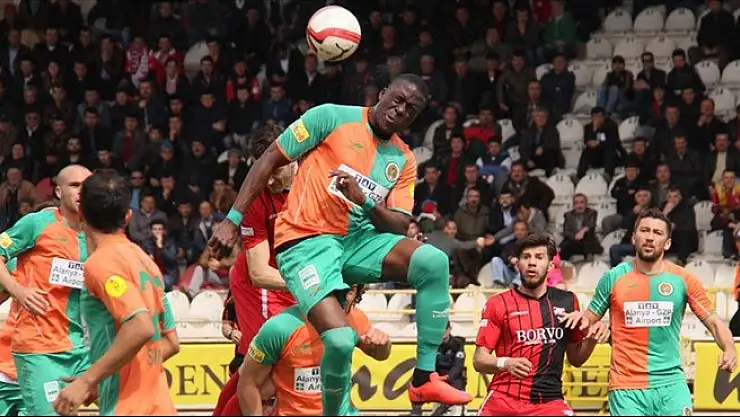 Alanya 3 Puanı 3 Golle Aldı!