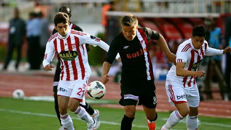 Elazığspor Evinde Kayıp!