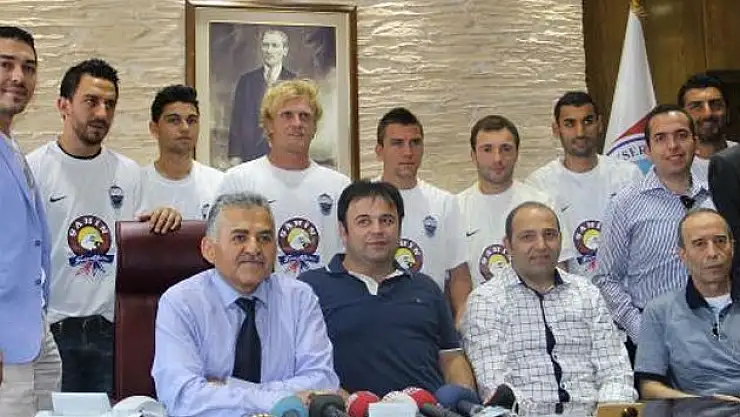 Erciyesspor'da Toplu İmza!