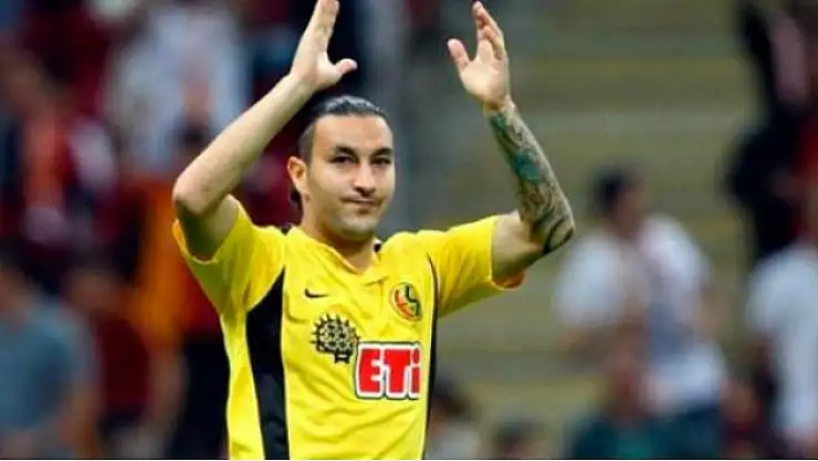 Necati 'Ateş' Püskürdü!