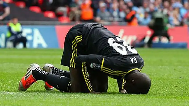 İngiltere'de Demba Ba İddiası!