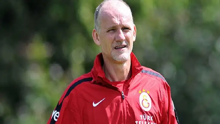 Dünya'nın En İyi Kalecisini Açıkladı!