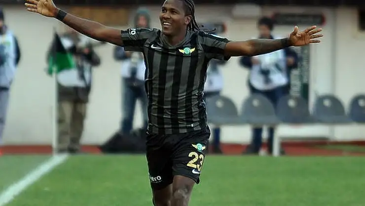 Forvete En Güçlü Aday Rodallega!