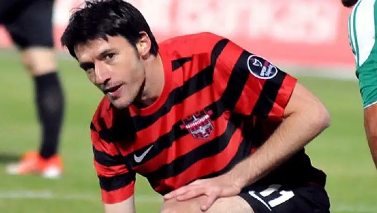 İbrahim Akın'la Yollar Ayrıldı!