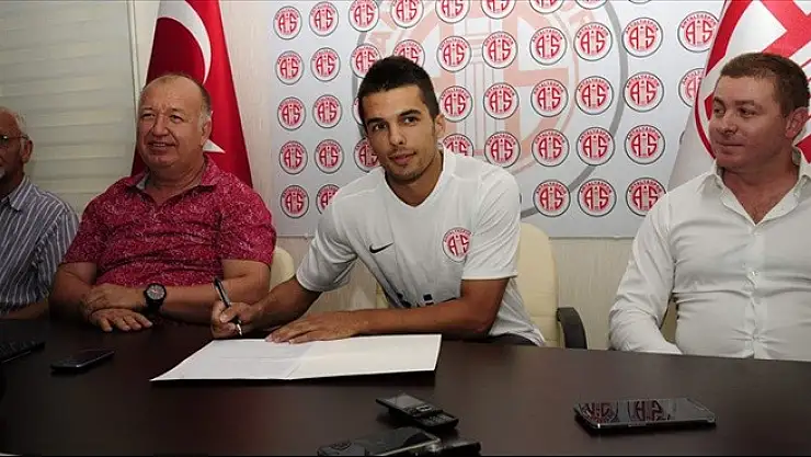 Antalyaspor'a Bosnalı Sol Bek!