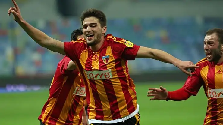 Lider 3 Puanı,3 Golle Aldı!