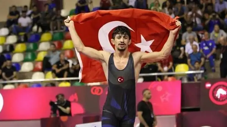 Kerem Kamal,Dünya Şampiyonu!