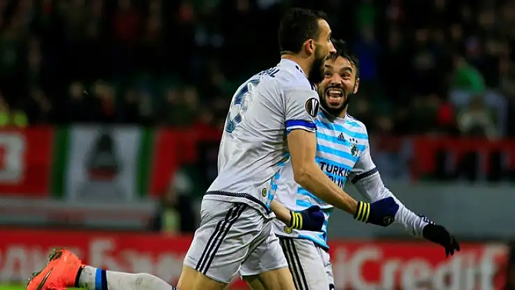 Fenerbahçe Rusya'da Turladı!