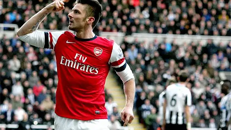 Arsenal Liderliği Aldı!