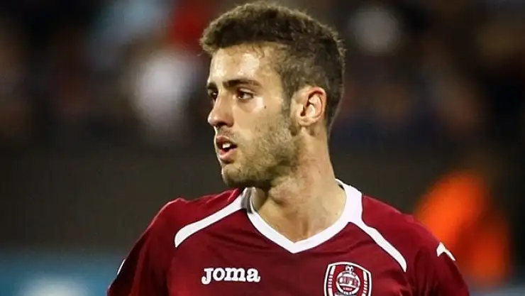 Bilic'in Sağ Beki Pinto!