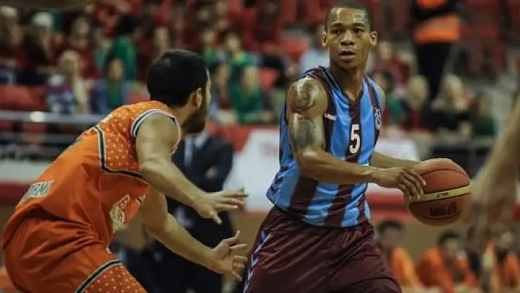 Trabzonspor Randle Yollarını Ayırdı!