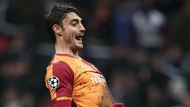 Riera Kharkiv İmza Attı!