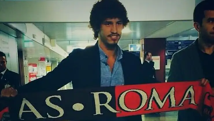 Salih,Roma'ya Uçtu!