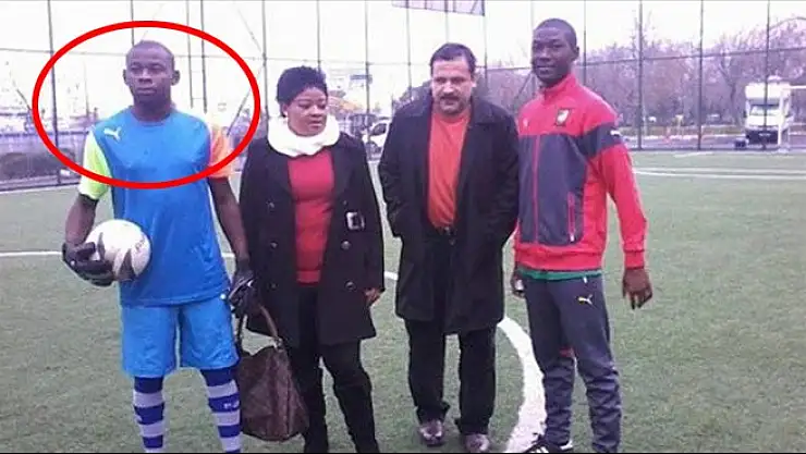 Muslera Elden Kaçtı!