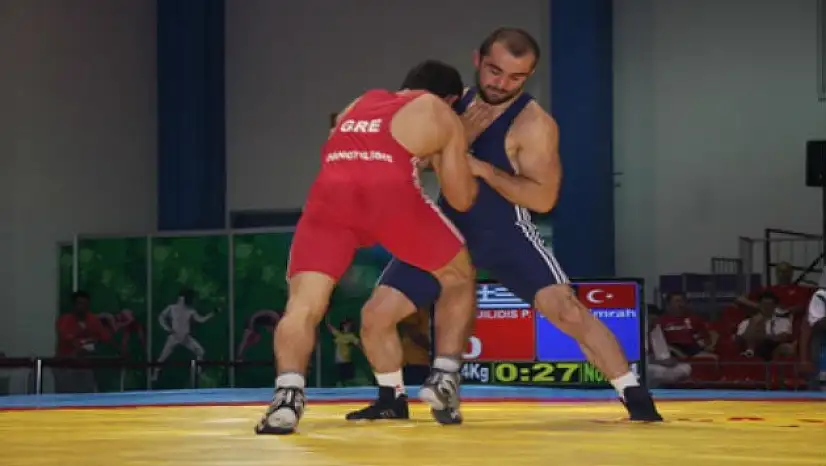 Güreş'te 1 Altın 1 Gümüş